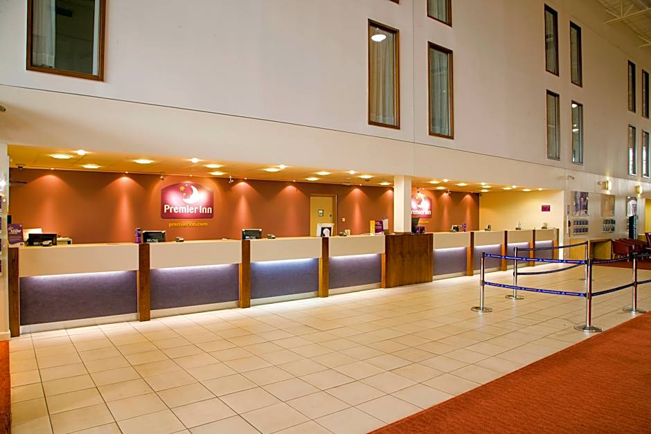 Premier Inn Lon Heathrow Airport T2 & T3 (Bath Rd)