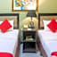 OYO 187 The Maxwell Hotel