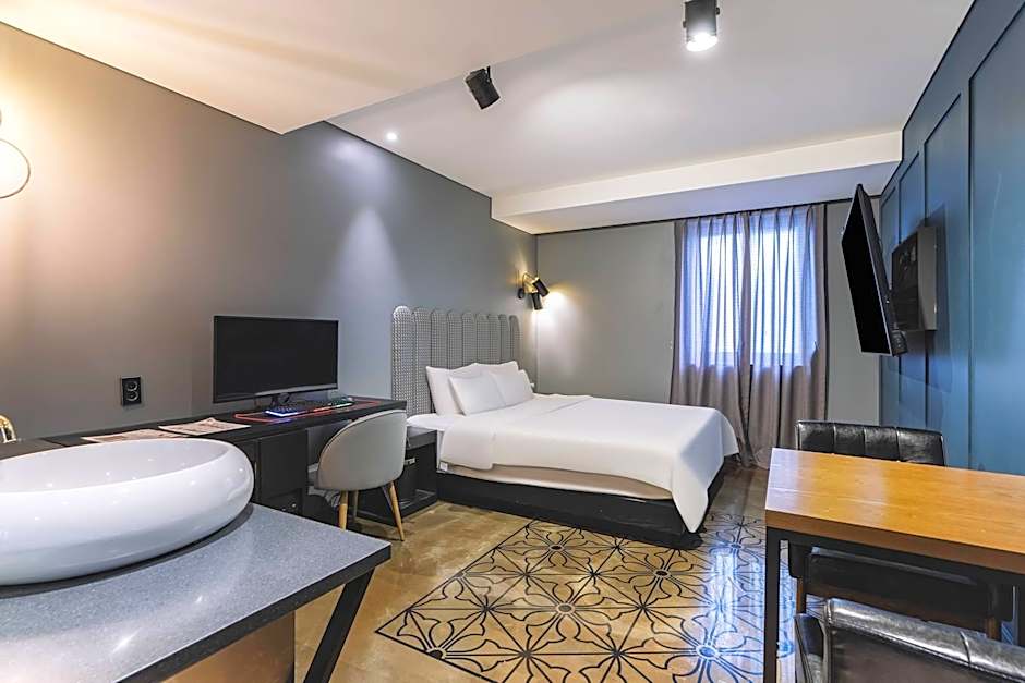 Anyang Premier Hotel XYM