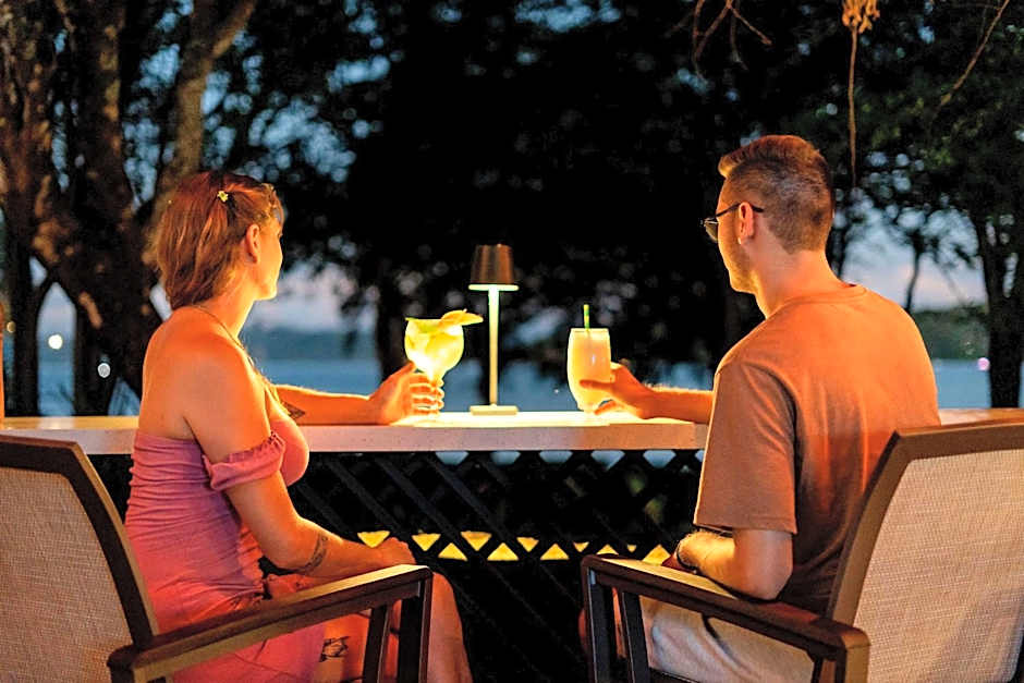 Papagayo Golden Palms Beachfront Hotel