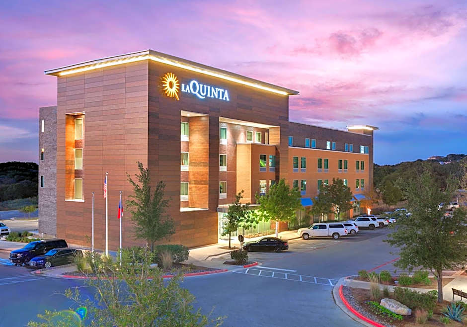 La Quinta Inn & Suites by Wyndham Lakeway