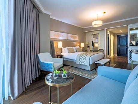 EXECUTIVE ROOM, 1 King Size Bed, Sea View