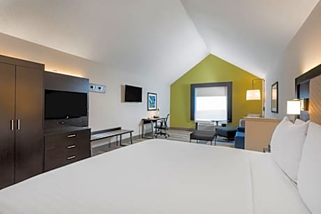 Executive King Suite - Non-Smoking