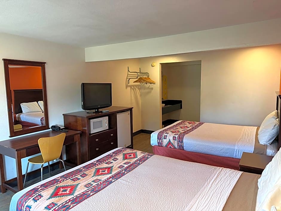 Motel 6 Pendleton, OR - West