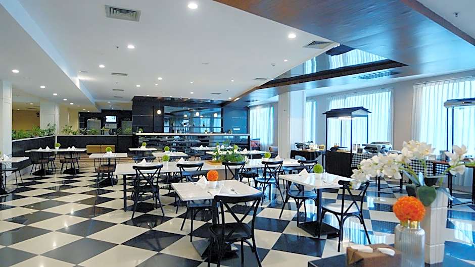 Kings Hotel Nagoya Batam