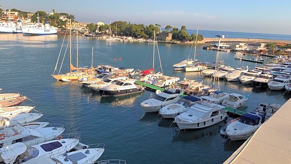 Molo35 – Ischia, CO