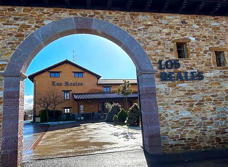 Los Reales