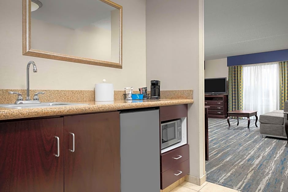 Hampton Inn By Hilton Syracuse Clay