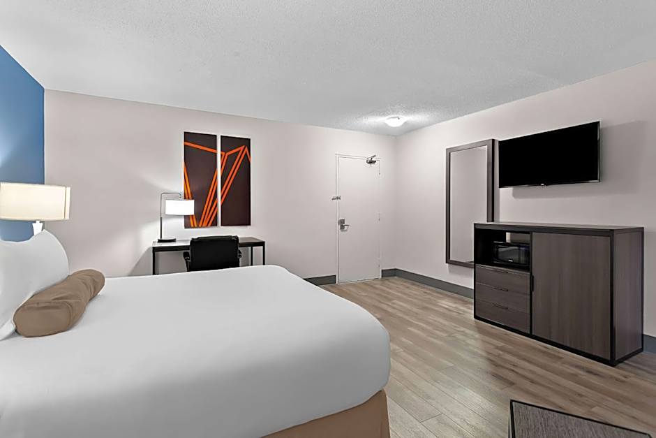 SureStay Plus by Best Western Windsor