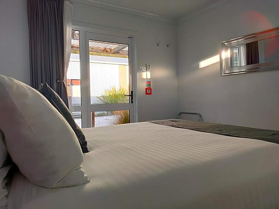 Tongariro Springs Boutique B&B