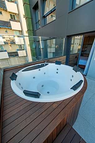 Superior Double With Hidro