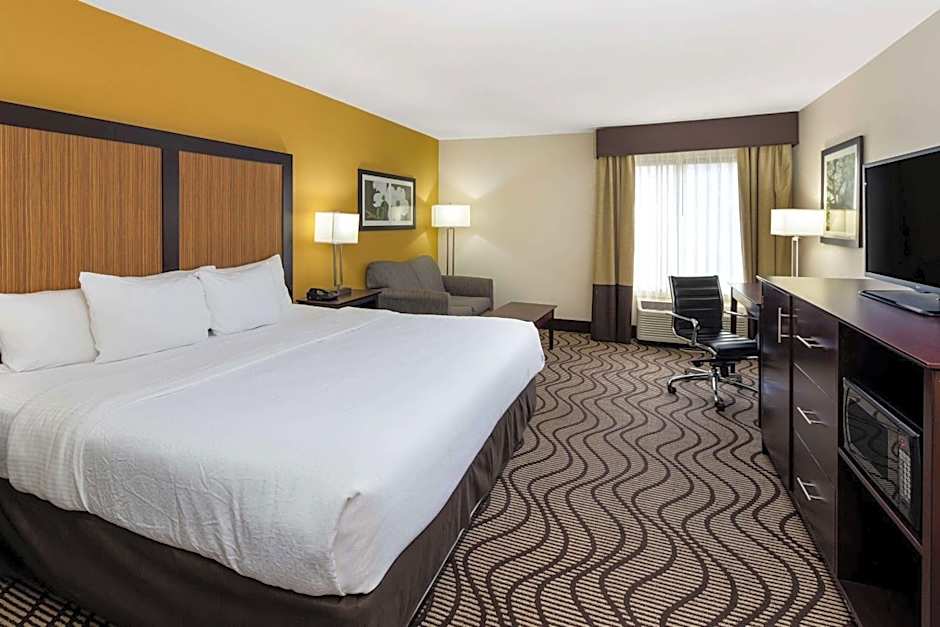 La Quinta Inn & Suites by Wyndham Lagrange / I-85