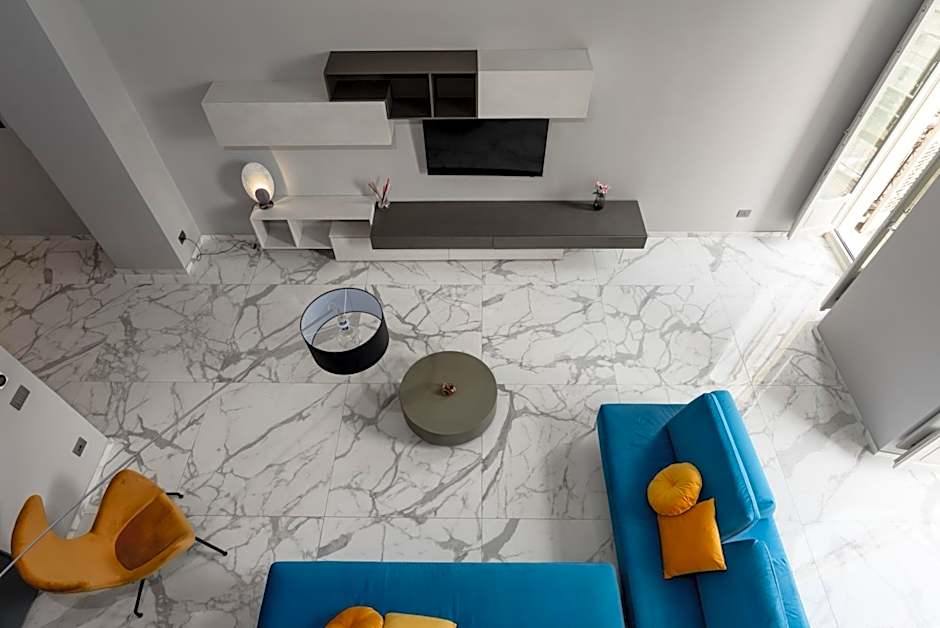 Q71 TIMELESS SUITES