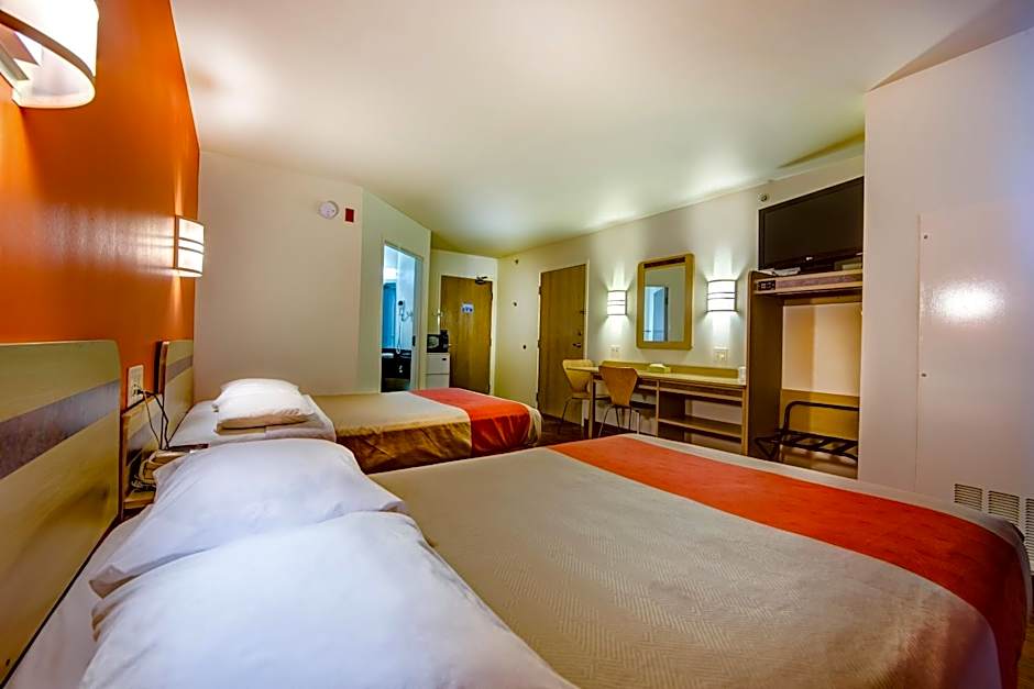 Motel 6-Burlington, ON - Toronto West - Oakville