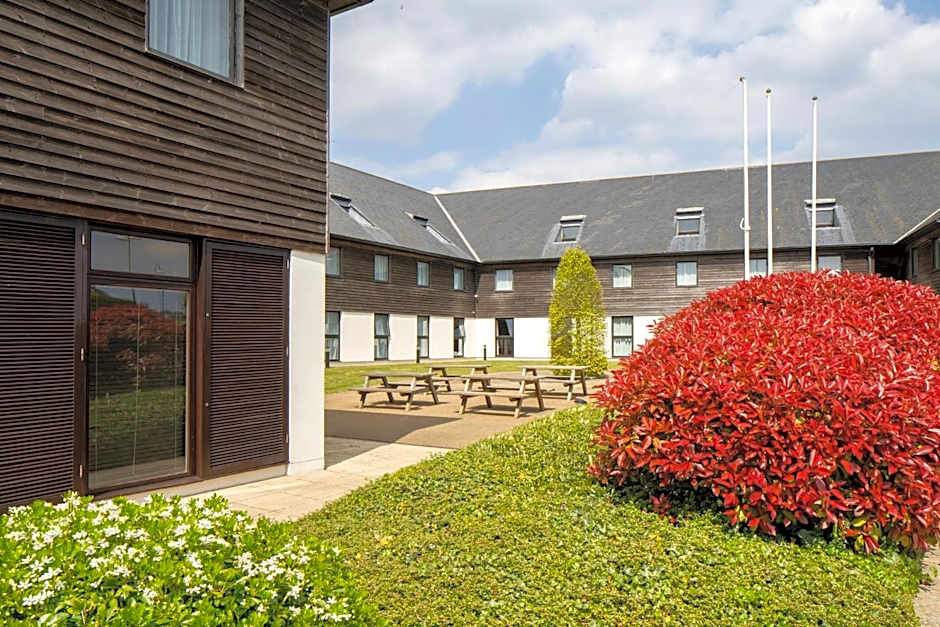 Holiday Inn Express London - Epsom Downs By IHG