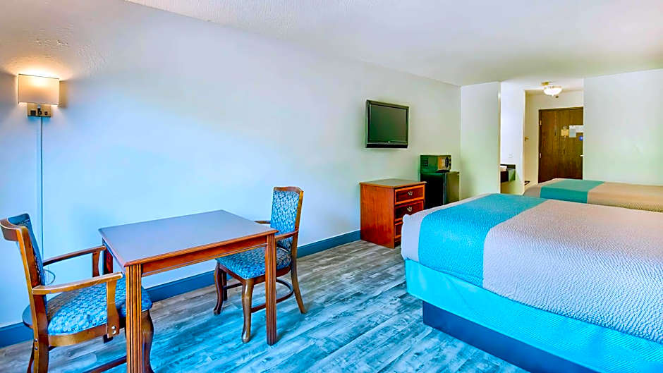 Motel 6-Grand Rivers, KY