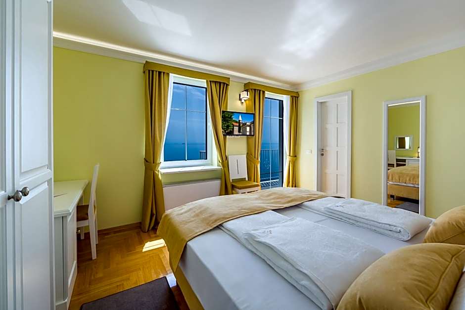 Hotel Domino