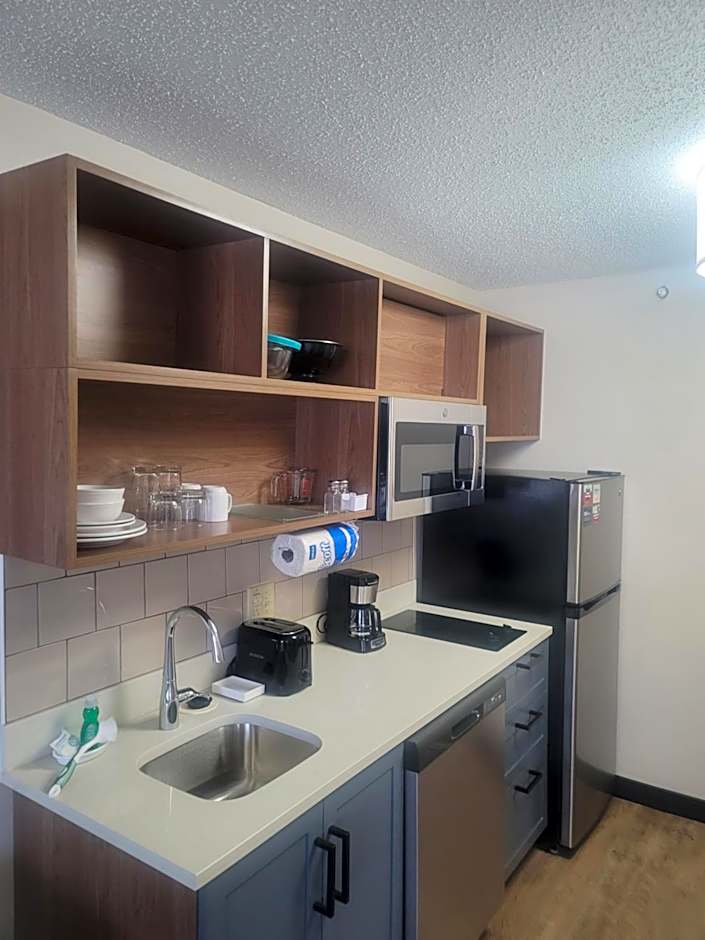 Candlewood Suites Southfield By IHG