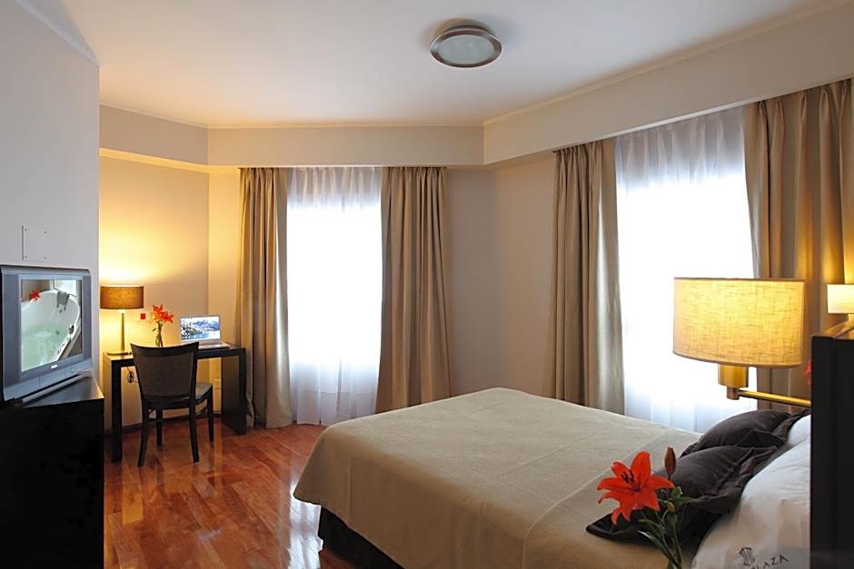 Europlaza Hotel & Suites