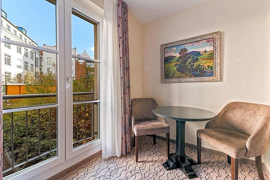 King's Hotel City Stay