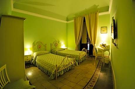 Triple Room with Balcony