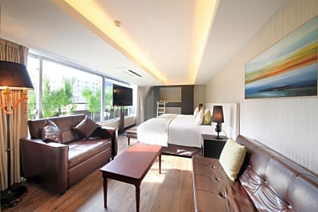 Deluxe Family Twin Room - Non-Smoking - No Daily Cleaning