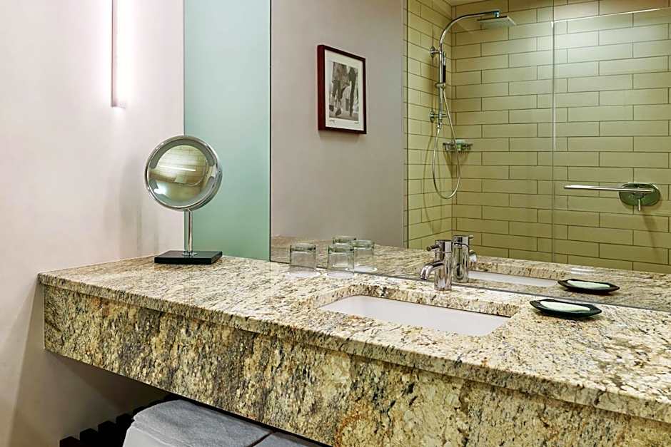 The Westin Galleria Dallas