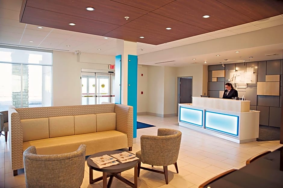 Holiday Inn Express & Suites - Rantoul, an IHG Hotel