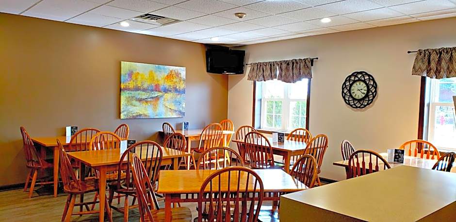 Lodging on the Square