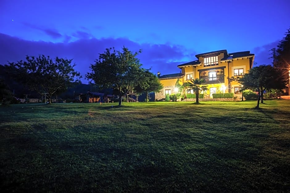 Casa De Aldea Riosol