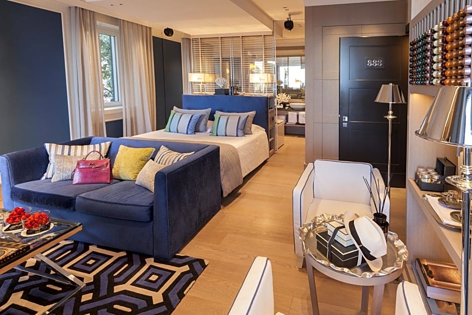 Photo 1 of 6 of Luxury Suite