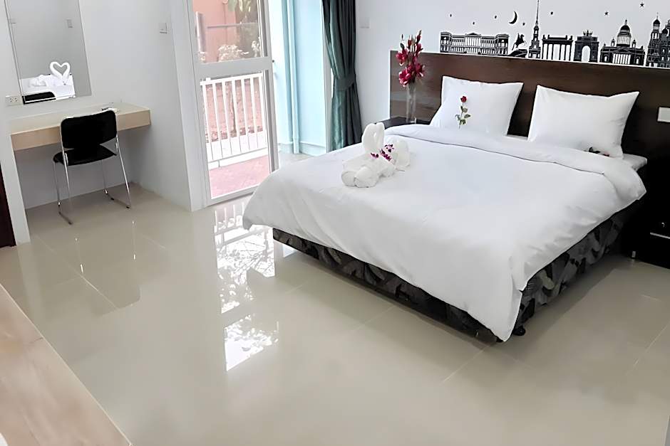 Nai Yang Place - Phuket Airport