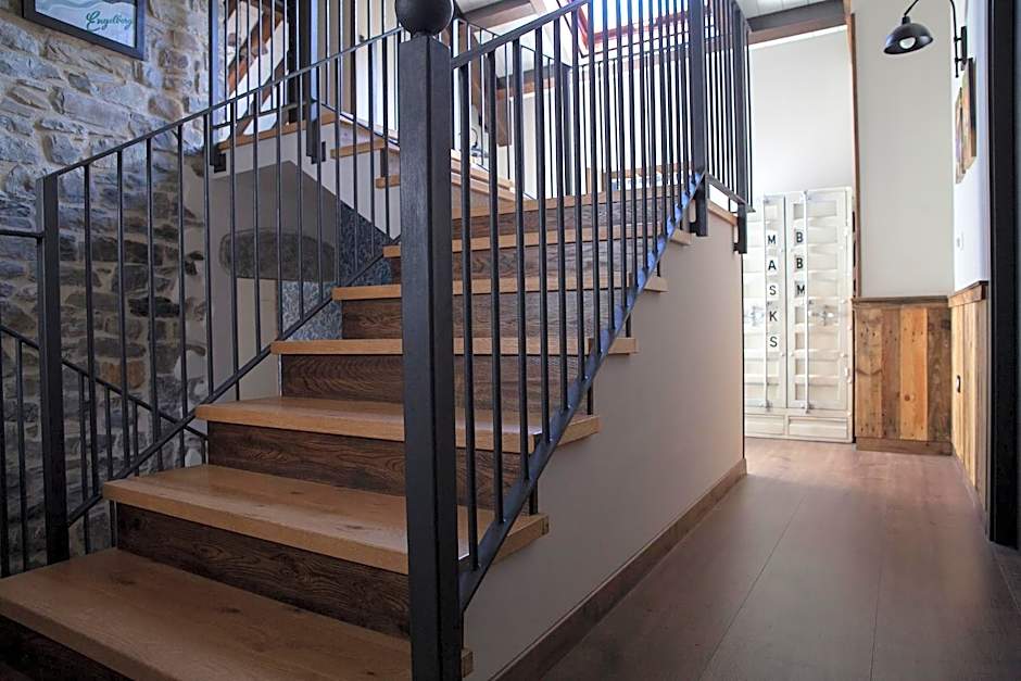 Hostel-Albergue Monte Perdido