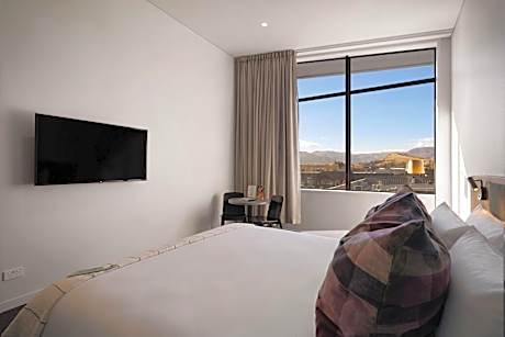 Alpine View King