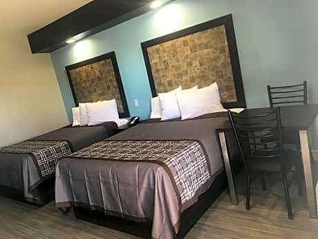 Deluxe Queen Room