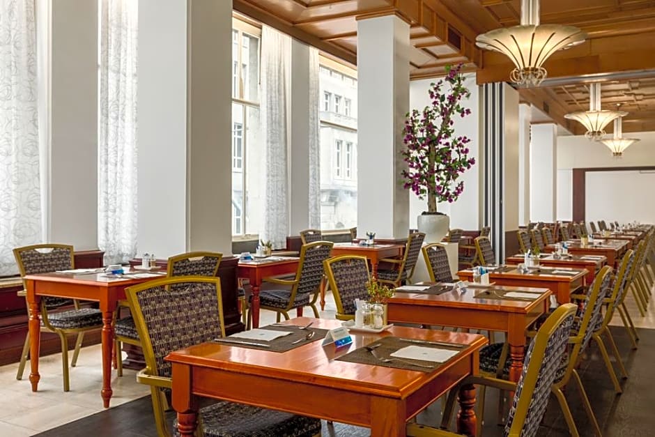 NH Atlanta Rotterdam Hotel