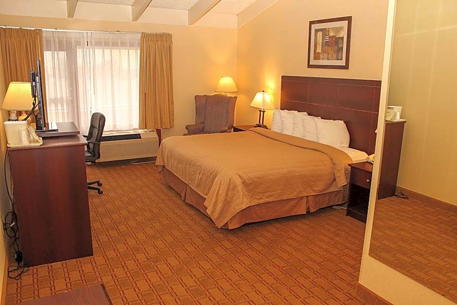 Quality Inn Buffalo Airport