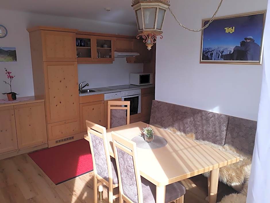 Hotel Alpenruh-Micheluzzi