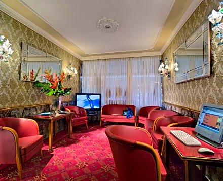 Hotel Montecarlo