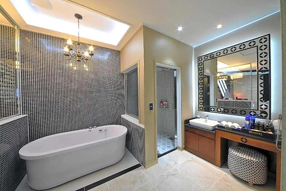 Mokpo Myeongpum Hotel