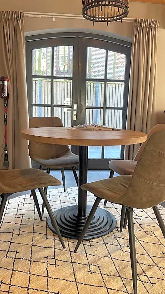 In de Witte Dame Hotel Bar Kitchen Apartments