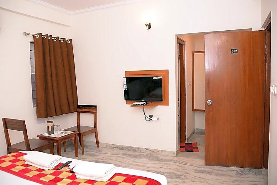 Hotel Sugandh Retreat