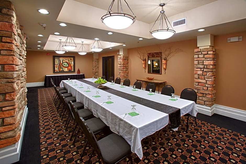 Holiday Inn St. Paul Northeast - Lake Elmo By IHG