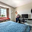 Econo Lodge Inn And Suites Greenville