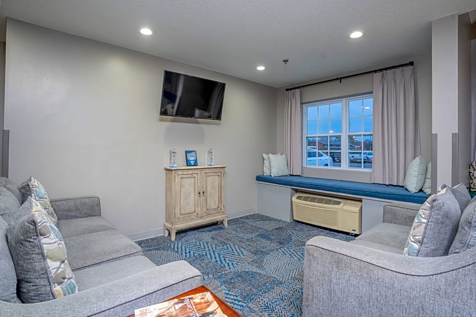 Microtel Inn & Suites By Wyndham Albertville