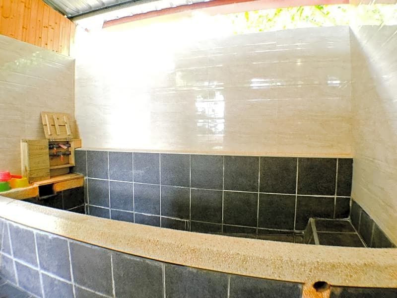 Ruei Suei Hot Spring Hotel
