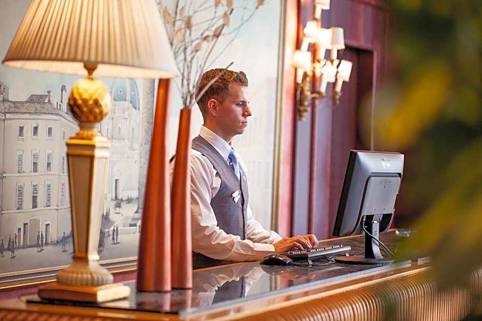 Grupotel Playa de Palma Suites & Spa