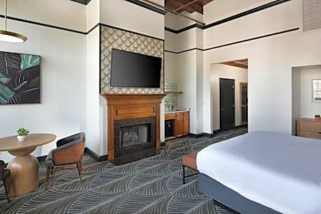 Superior King Room