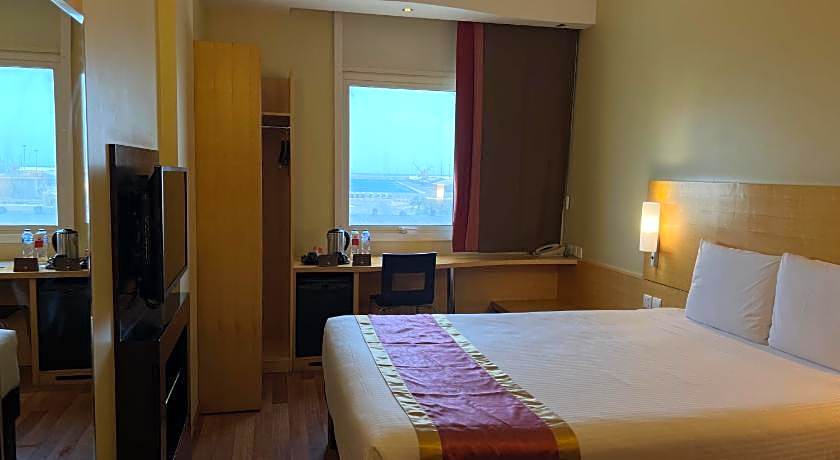 Ibis Yanbu Saudi Arabia Hotel