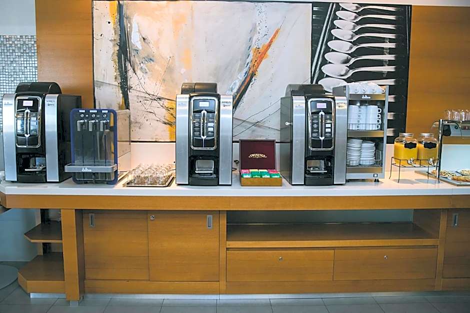 Holiday Inn Express Milan-Malpensa Airport By IHG